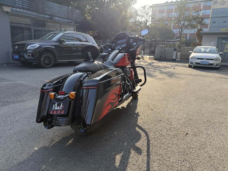 二手哈雷戴维森公路滑翔 Road Glide