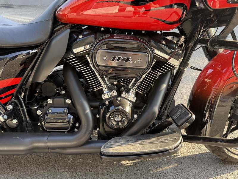 二手哈雷戴维森公路滑翔 Road Glide