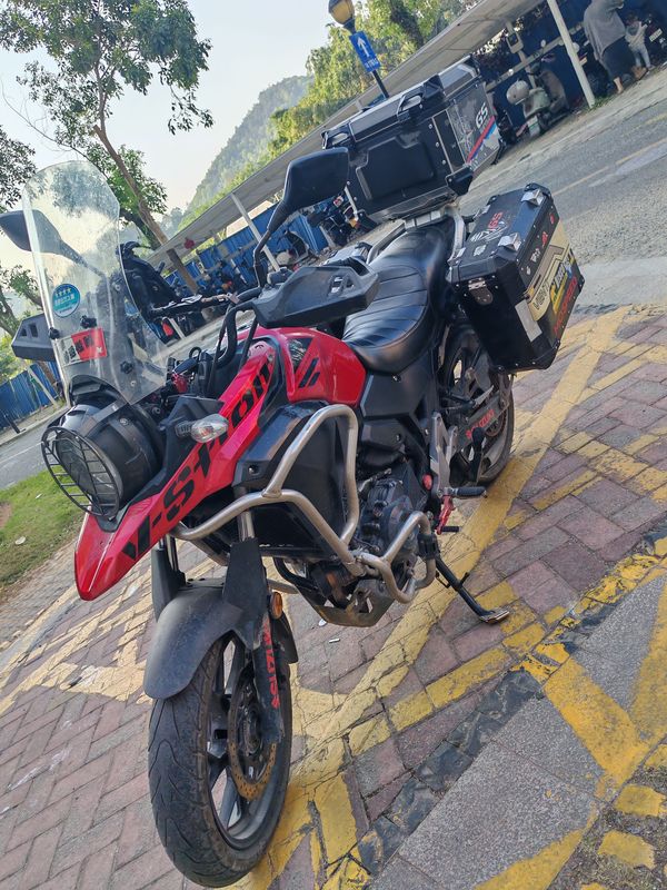 二手豪爵铃木DL250