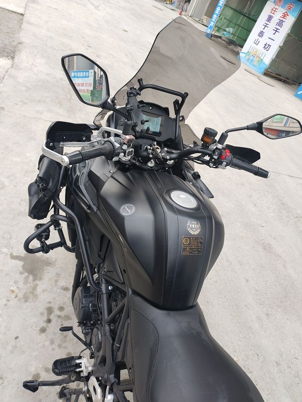 二手贝纳利TRK552