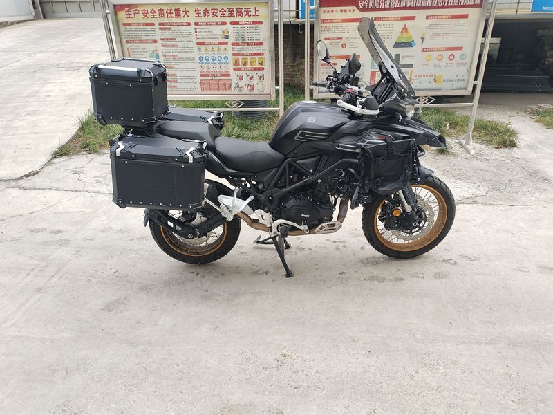 二手贝纳利TRK552