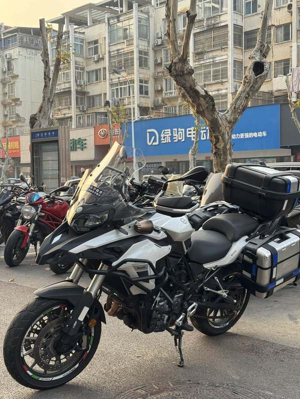 二手贝纳利金鹏 TRK502