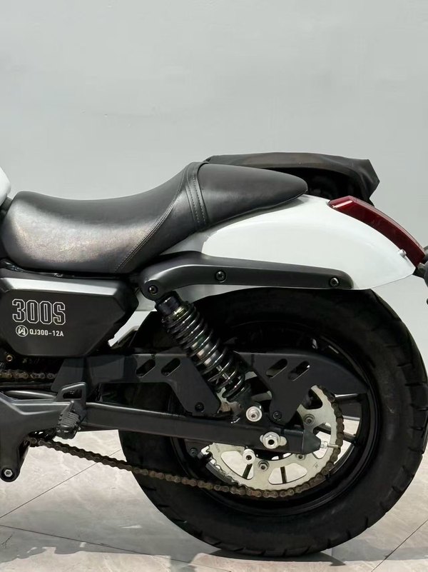 二手QJMOTOR闪300