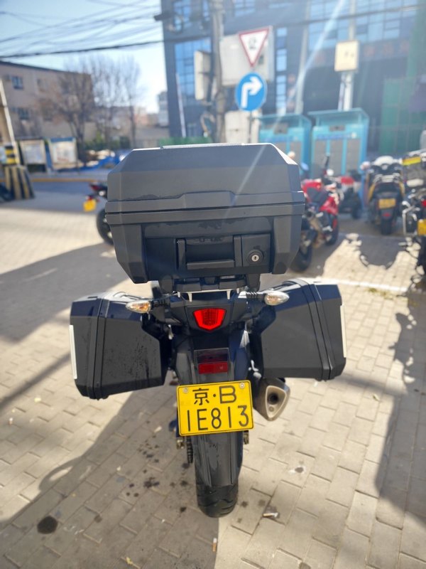 二手豪爵铃木DL250