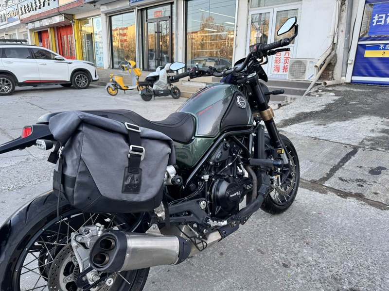 二手贝纳利幼狮 Leoncino 500