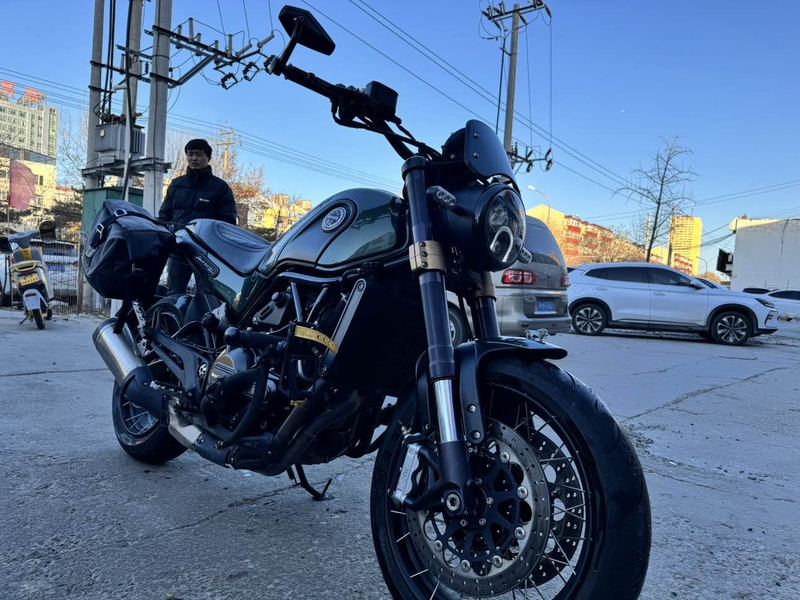 二手贝纳利幼狮 Leoncino 500