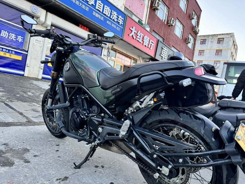 二手贝纳利幼狮 Leoncino 500