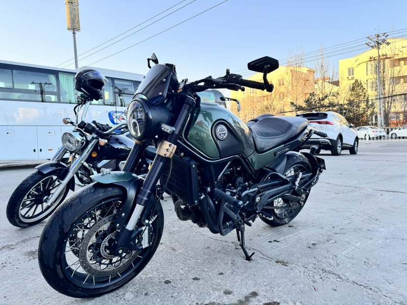 二手贝纳利幼狮 Leoncino 500