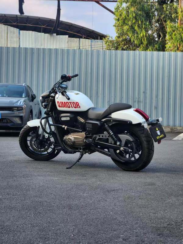 二手QJMOTOR闪300