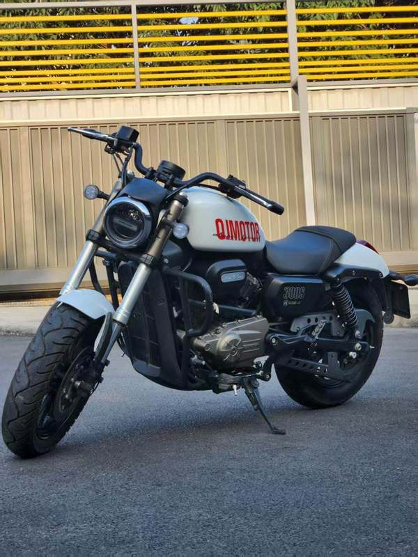 二手QJMOTOR闪300