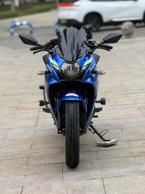 二手豪爵铃木GSX250R