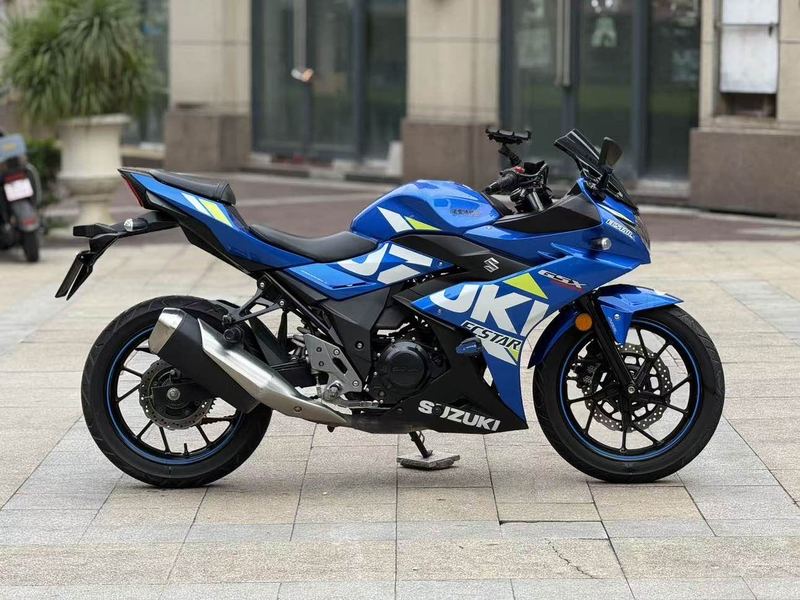 二手豪爵铃木GSX250R