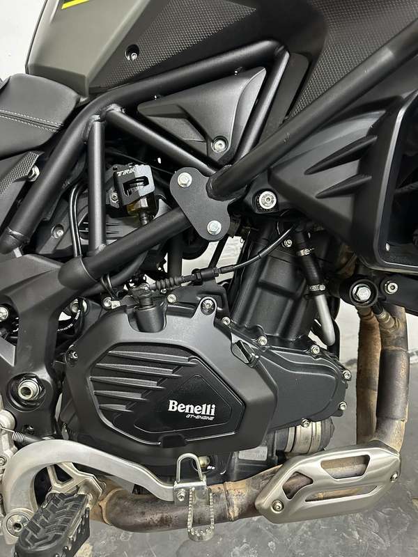 二手贝纳利金鹏 TRK502