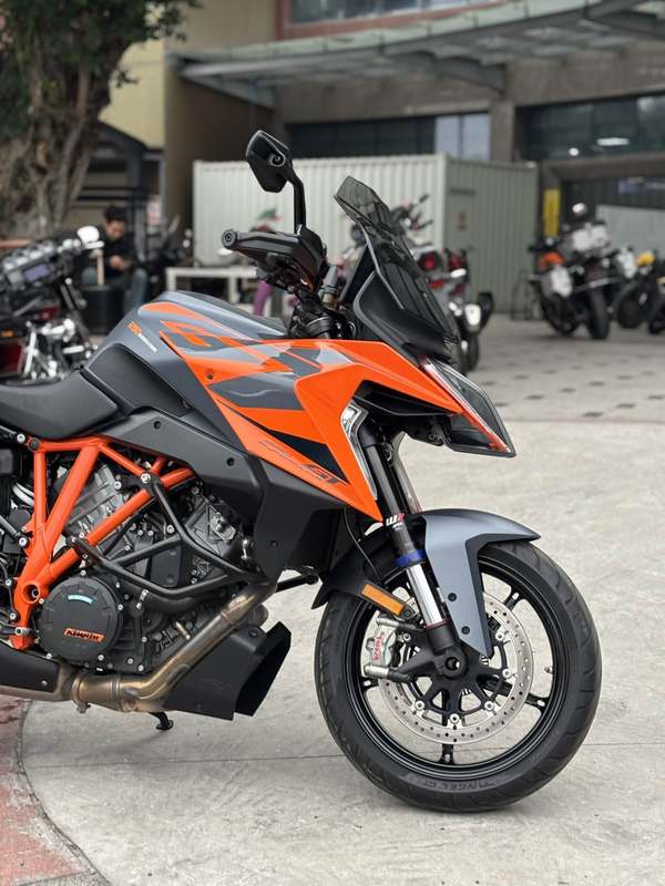 二手KTMR2R1290 Super Duke GT
