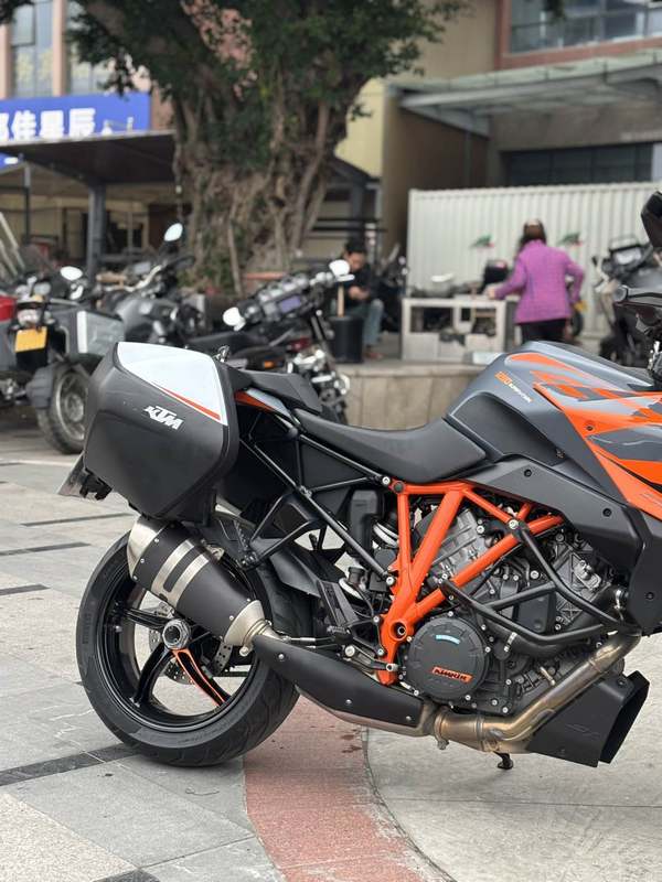 二手KTMR2R1290 Super Duke GT