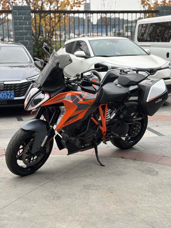 二手KTMR2R1290 Super Duke GT