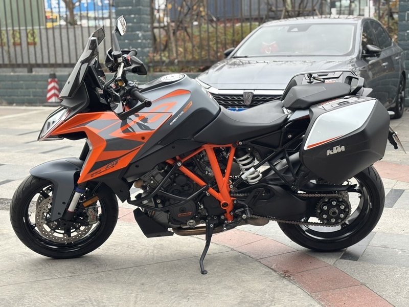 二手KTMR2R1290 Super Duke GT
