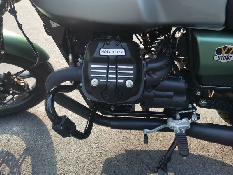 二手摩托古兹V7