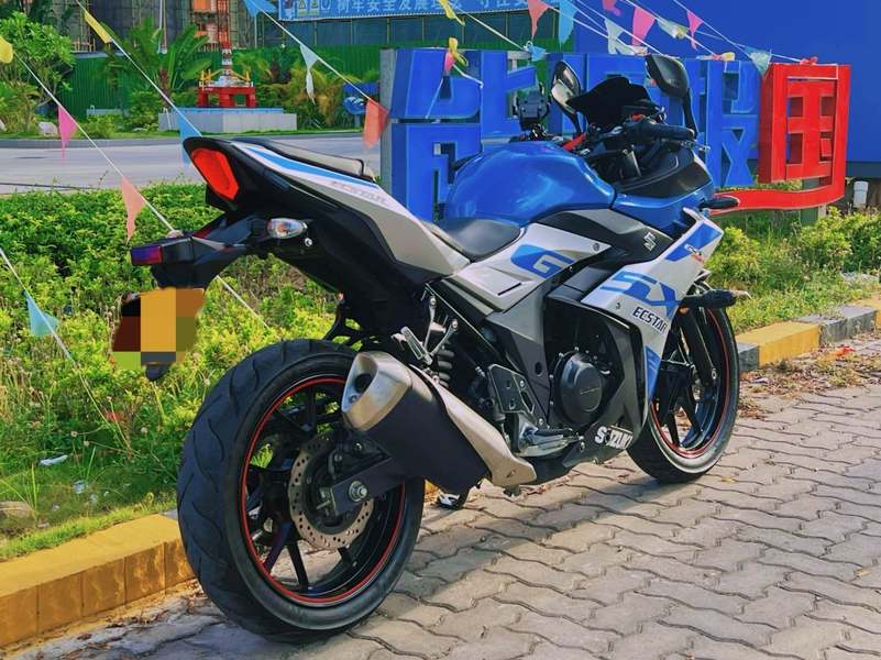 二手豪爵铃木GSX250R
