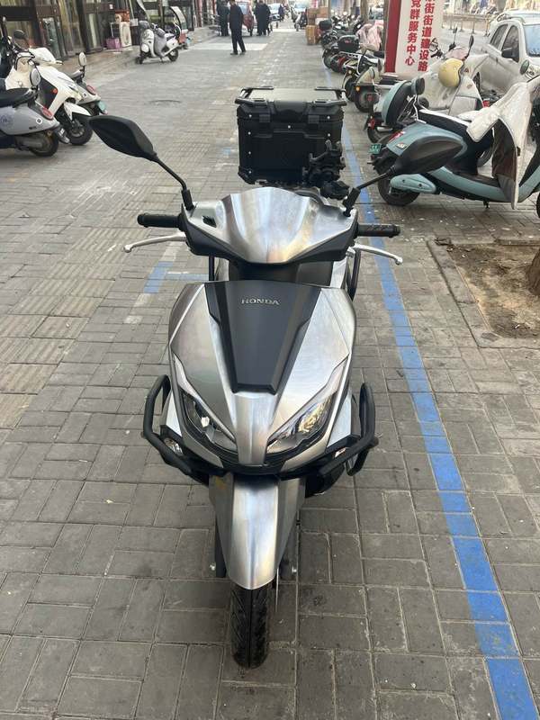 二手五羊本田NPF125