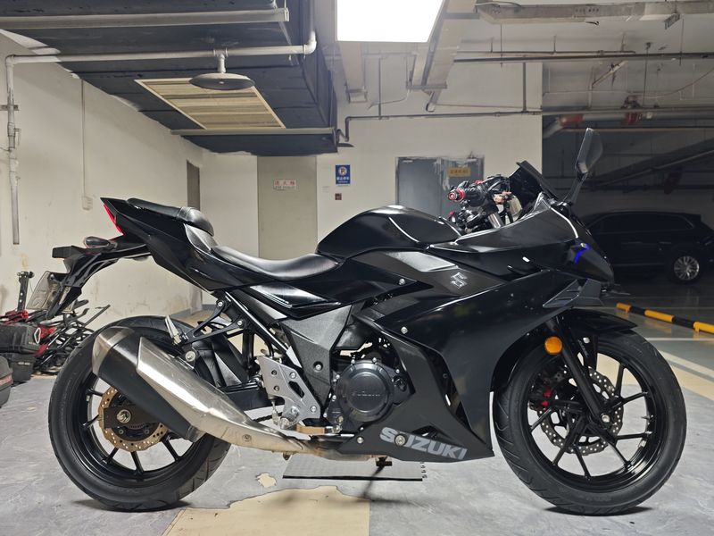 二手豪爵铃木GSX250R
