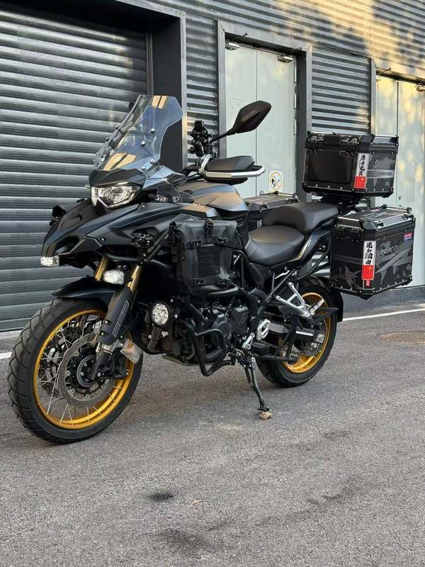 二手贝纳利TRK552