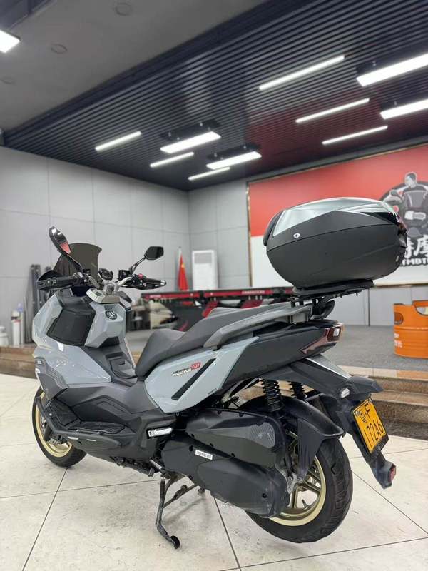 二手三阳哈士奇 Husky ADV300