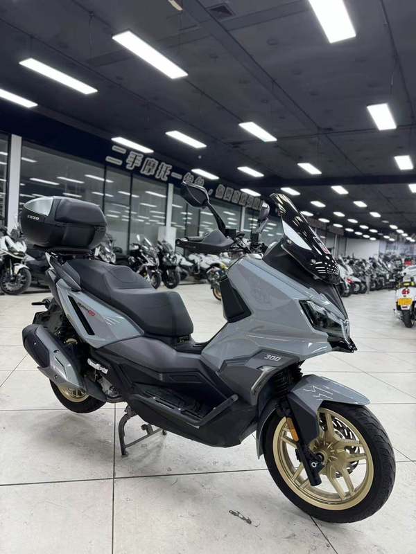 二手三阳哈士奇 Husky ADV300