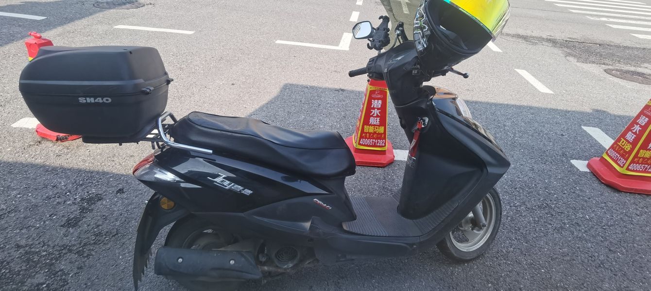 二手五羊本田SCR 喜鲨125