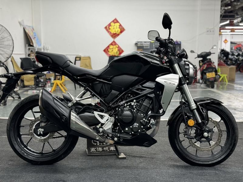 二手本田CB300R