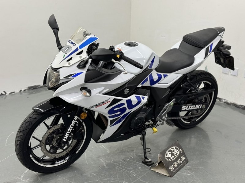 二手豪爵铃木GSX250R