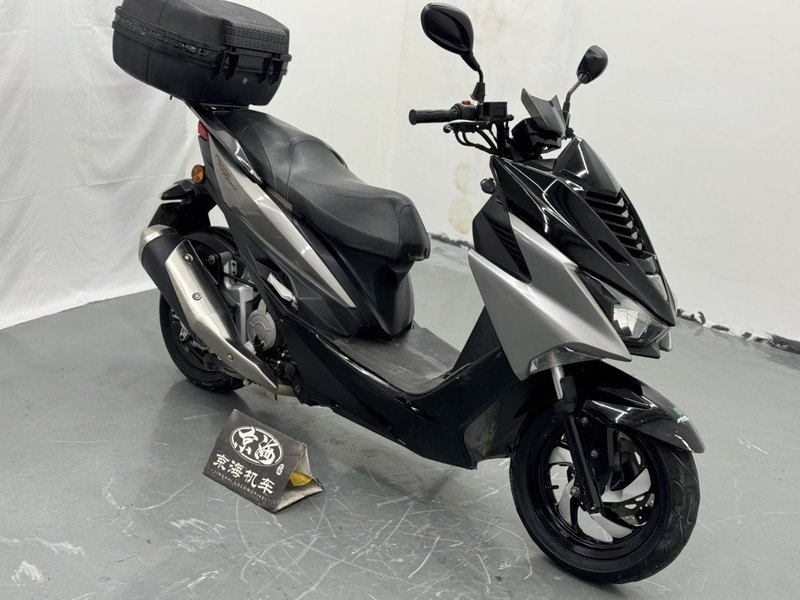 二手金城草蜢 200