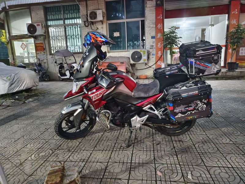 二手五羊本田猛鸷 CB190X