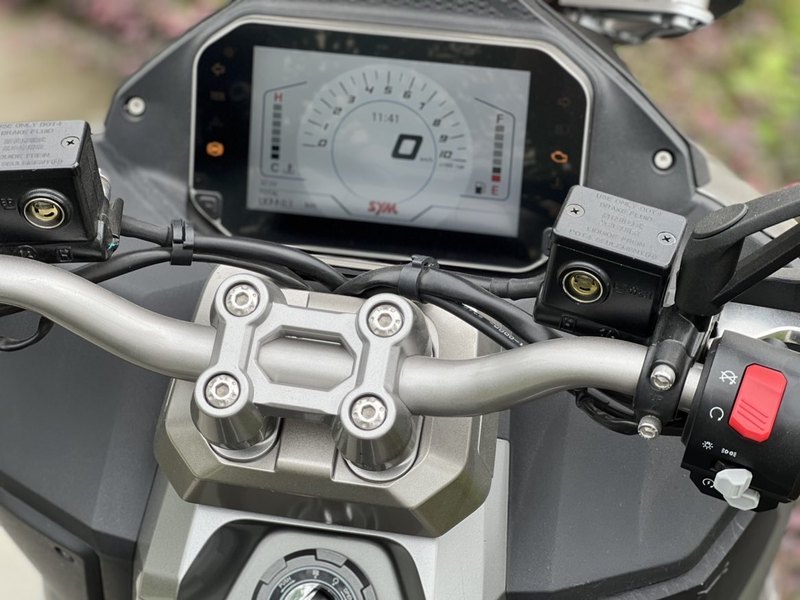 二手三阳哈士奇 Husky ADV300