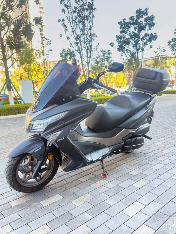 二手光阳赛艇 250