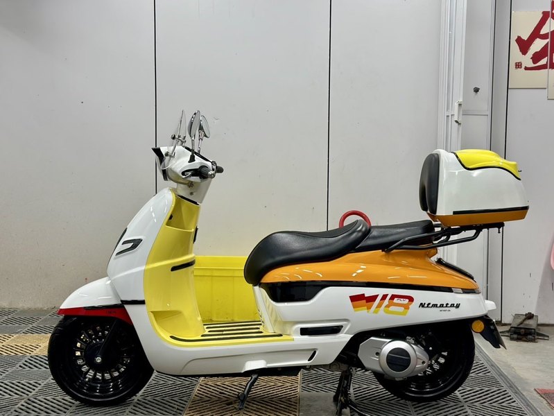 二手南方梦拉丽莎 飞戈