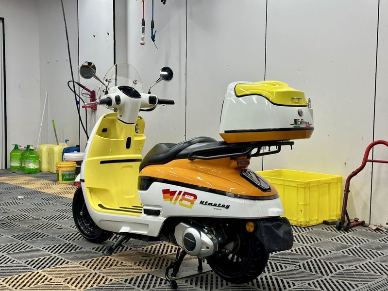 二手南方梦拉丽莎 飞戈