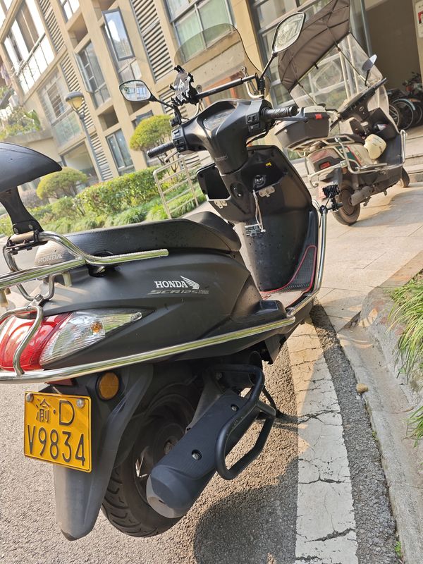 二手五羊本田SCR 喜鲨125