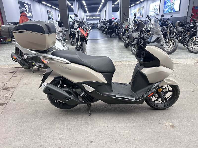 二手五羊本田NWT150