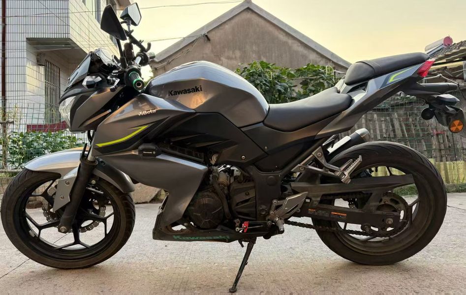 二手川崎Z 250 ABS