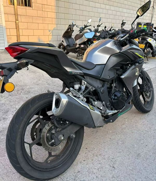 二手川崎Z 250 ABS