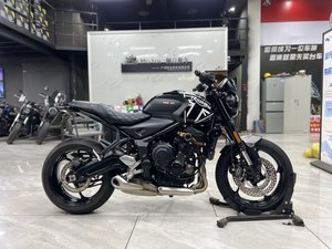 二手凯旋Trident 660