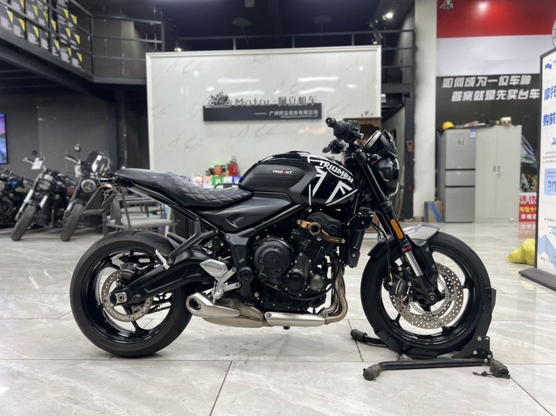 二手凯旋Trident 660