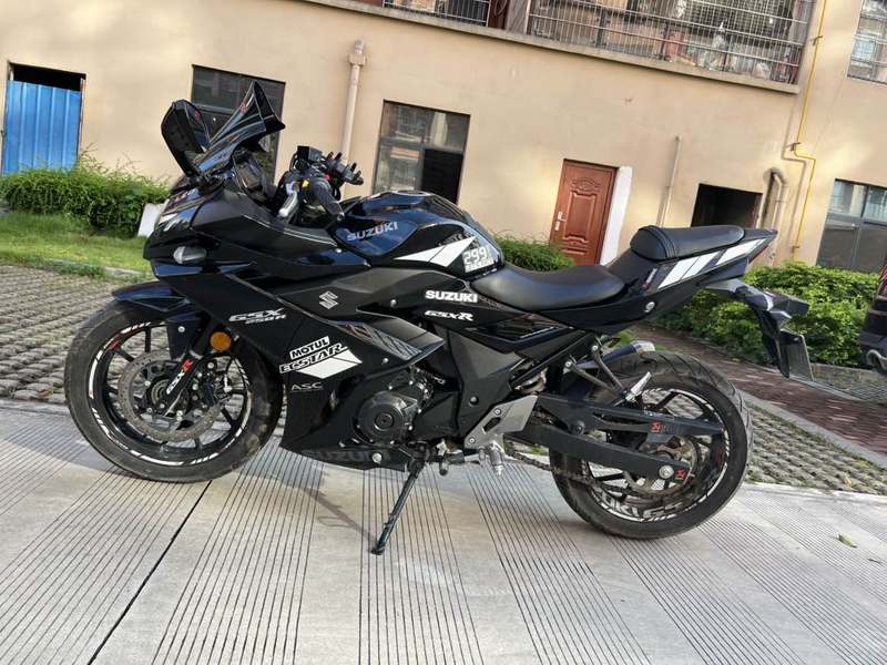 二手豪爵铃木GSX250R