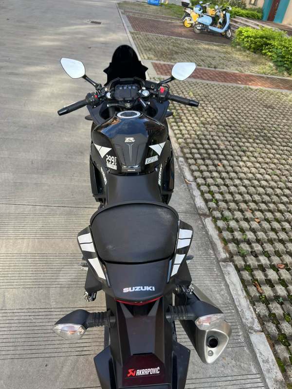 二手豪爵铃木GSX250R
