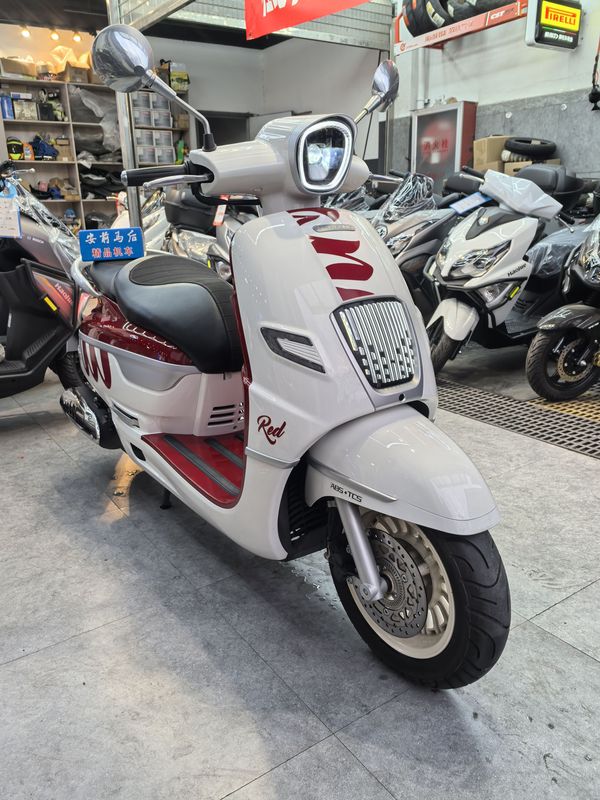 二手南方梦拉丽莎 飞戈