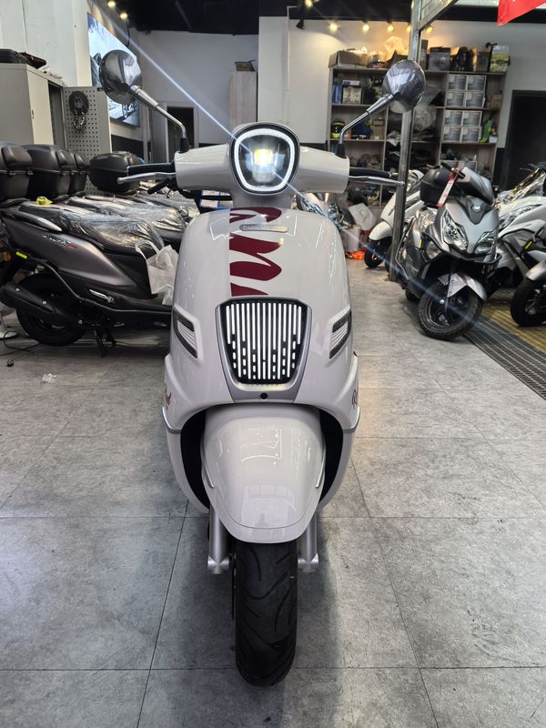 二手南方梦拉丽莎 飞戈