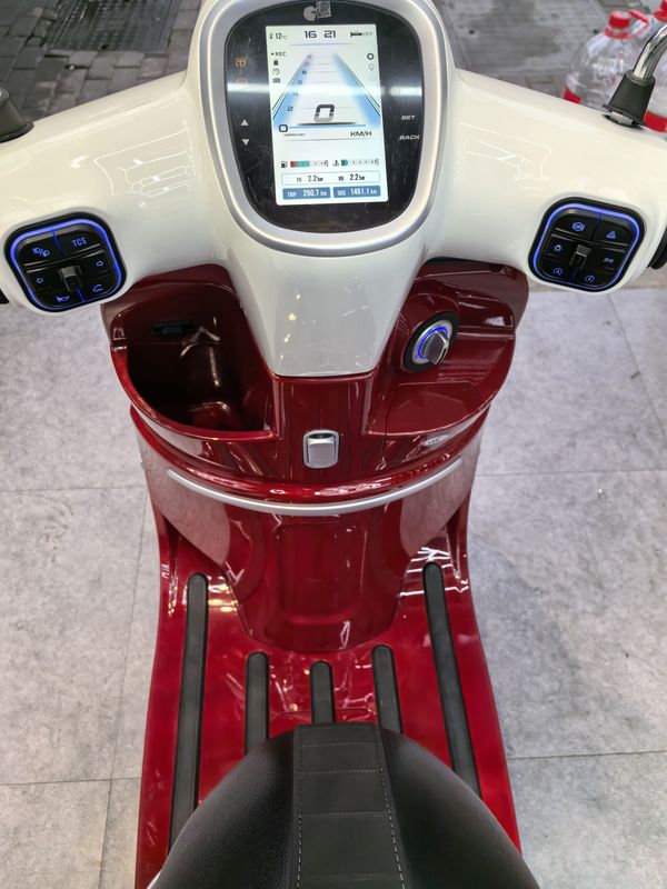 二手南方梦拉丽莎 飞戈