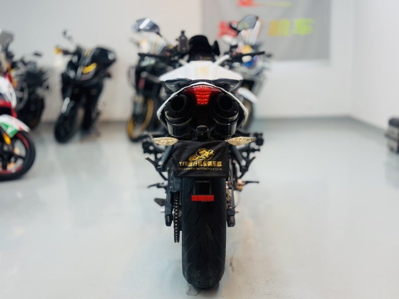 二手贝纳利TNT600i