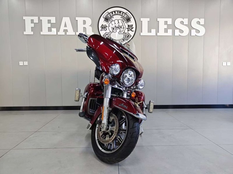 二手哈雷戴维森旗舰滑翔  Limited